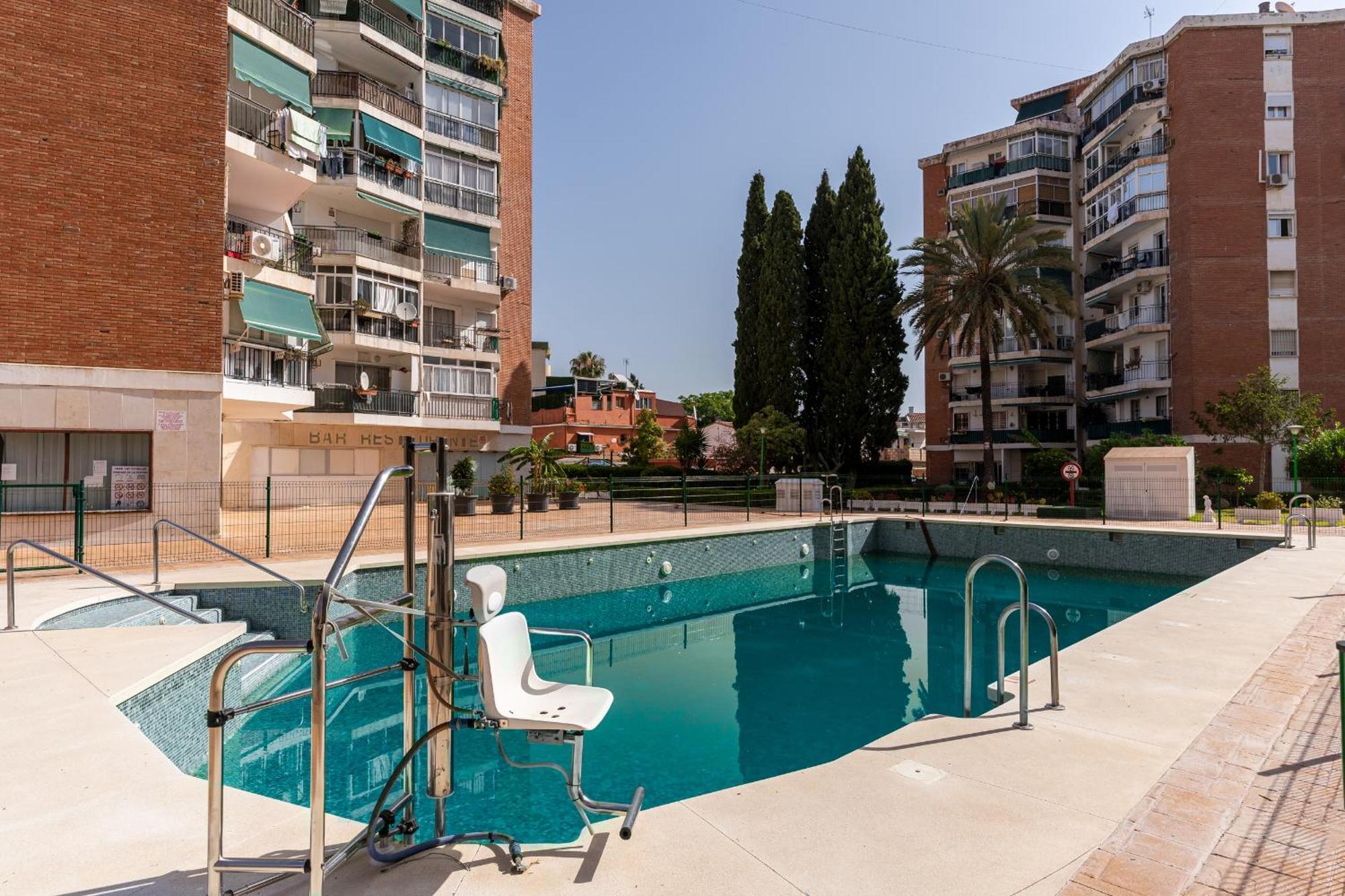 Monko Las Estrellas Torremolinos Exterior foto
